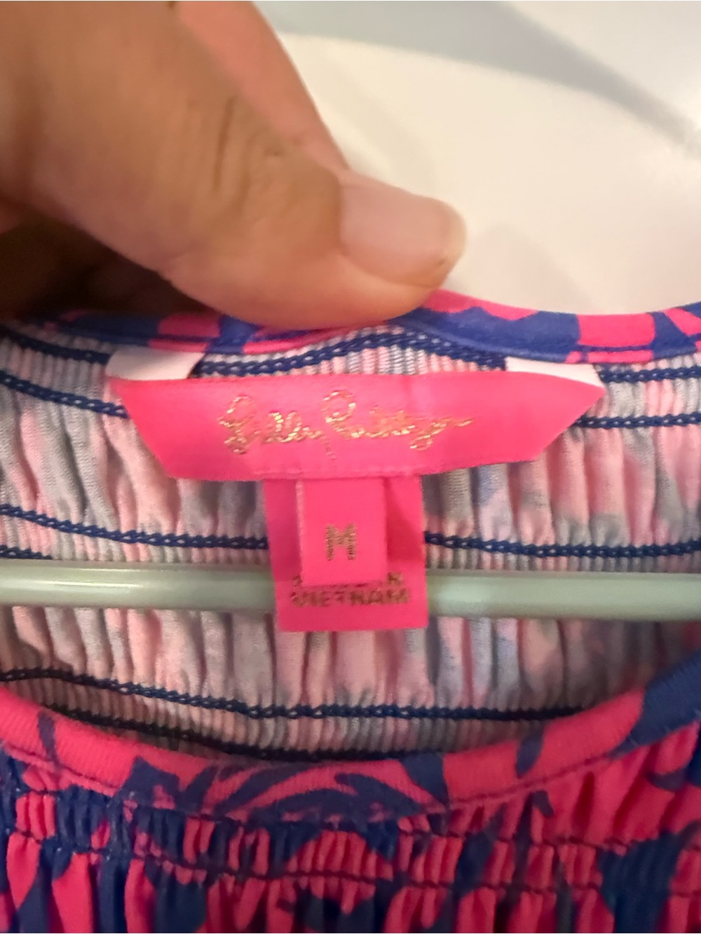 Lilly Pulitzer women's Pink & Blue Floral Smocked Dress NWOT size M - Picture 3 of 3